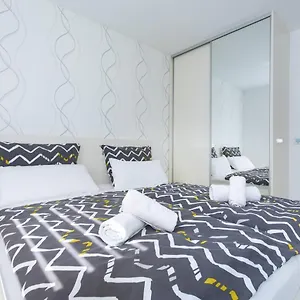  Apartment Orfeo